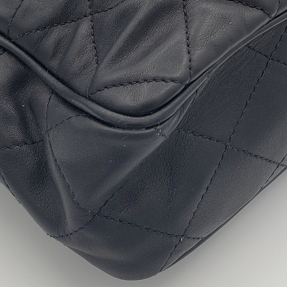 ๐ SOLD ๐ Chanel Quilted Matelasse Lambskin Tote Bag - Picture 9 of 17